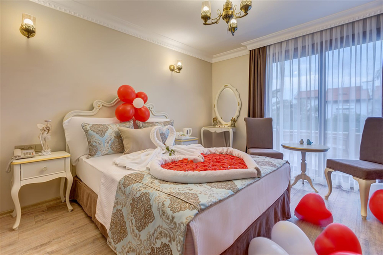 Bedroom 2, Cunda Ozerbey Konagi - Adults Only, Ayvalık