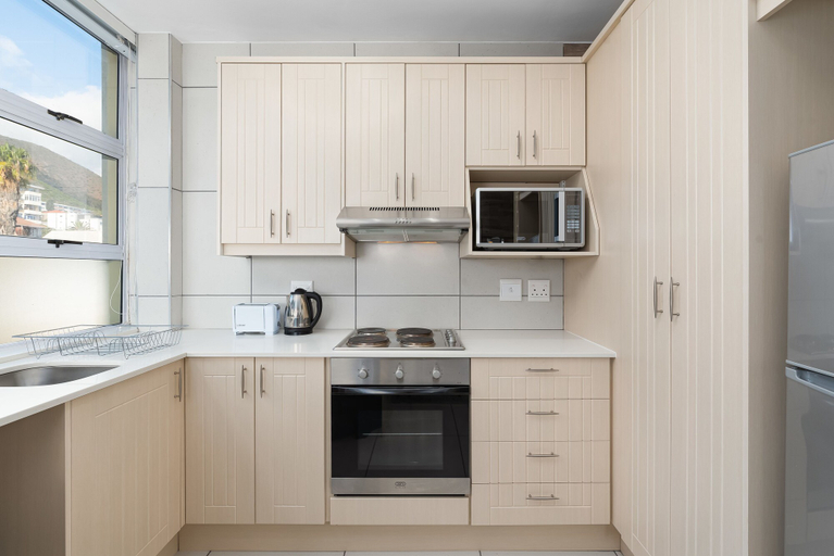 Private kitchen, Montclair 302, City of Cape Town