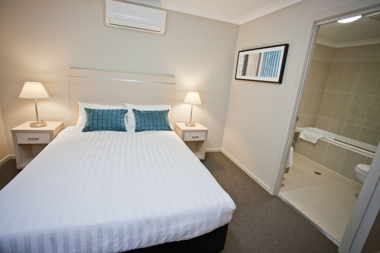 Bedroom 4, Stonewood Villas, Chinchilla