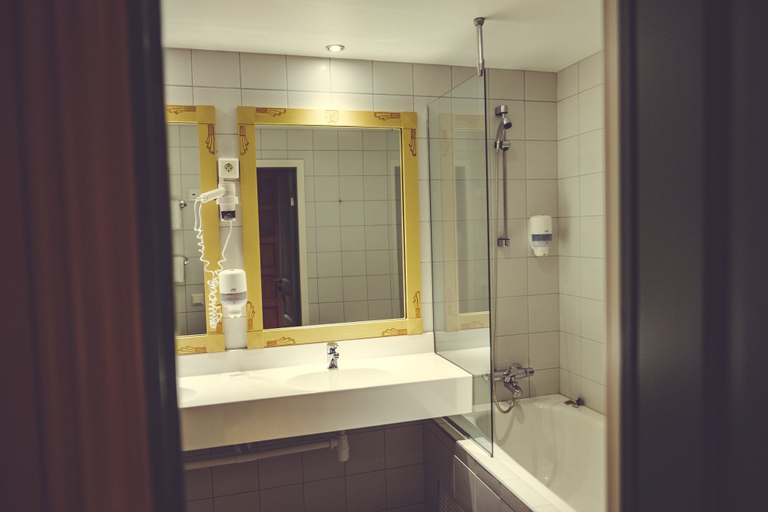 Bathroom 5, Gudbrandsgard Hotell, Ringebu
