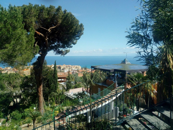 Marchese d'Altavilla, Vibo Valentia