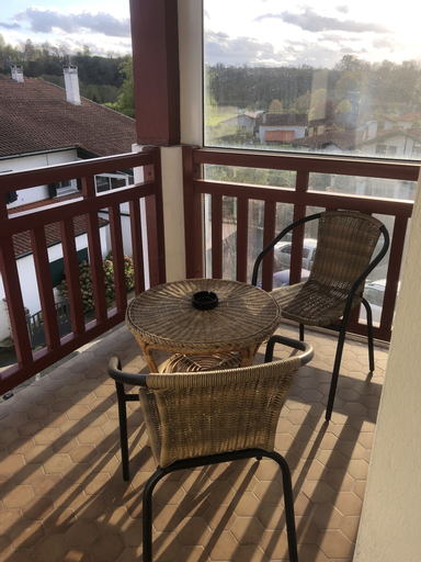 Exterior & Views 16