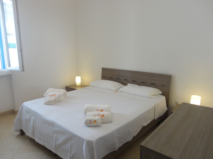 Room 5, VersoSud - Appartamento Posto Rosso 05, Lecce
