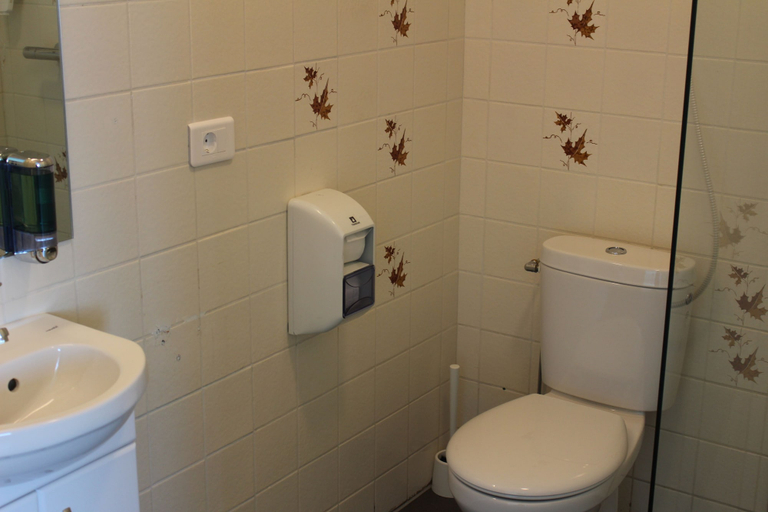 Bathroom 4, Ocean Beach Apartments, Sveitarfélagið Árborg
