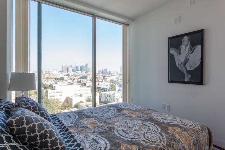 Bedroom 3, Tripbz Vermont Apartments, Los Angeles