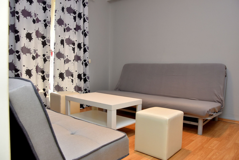 Others 5, Smart Location, Attica