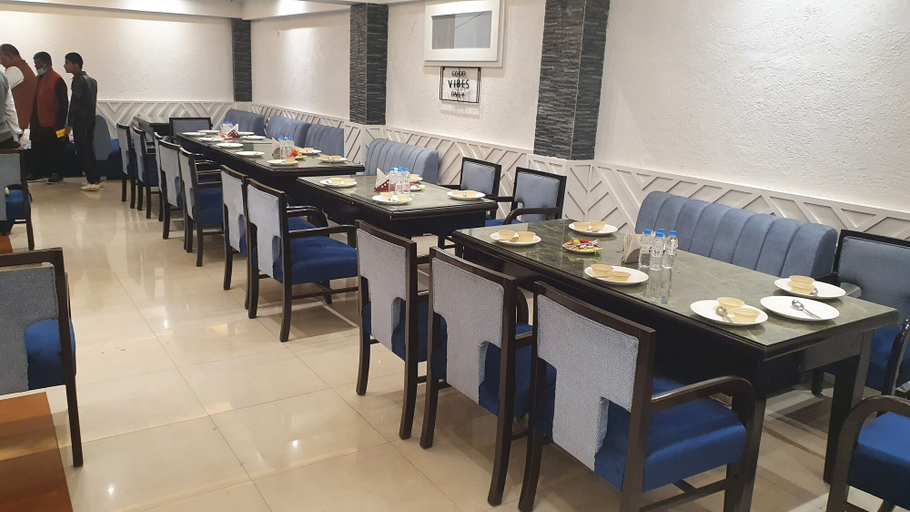 Food & Drinks 4, Hotel Doon Regency, Dehradun