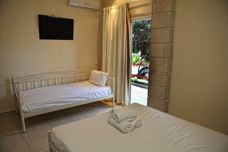 Bedroom 4, Niriides Beach Hotel, Crete