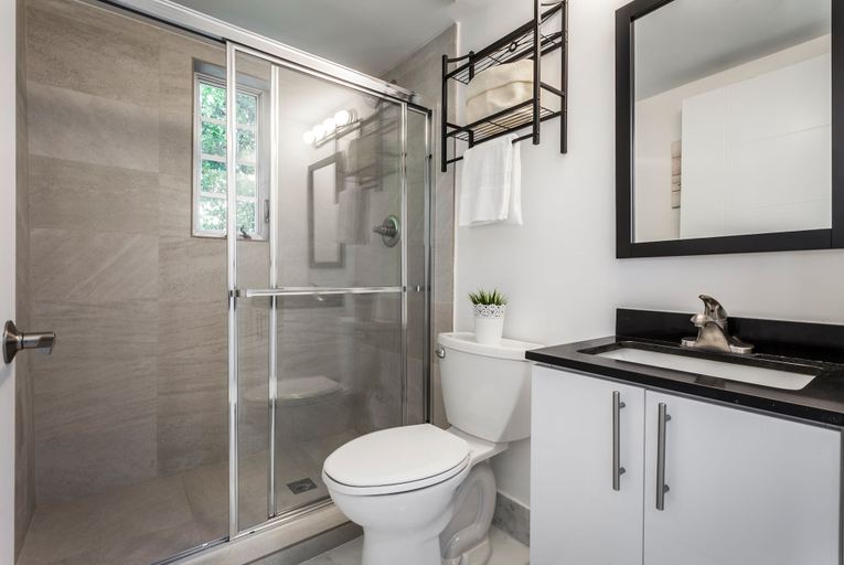 Bathroom 4, South Beach Suites on Alton, Miami-Dade