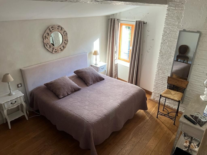 Bedroom 2, Chambres d'hôtes Mado et Lulu, Rhône