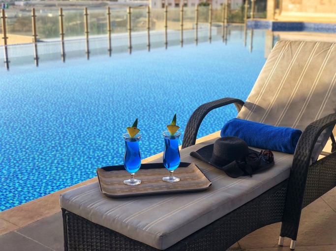 Sport & Beauty 2, Radisson Hotel Muscat Panorama, Bausher