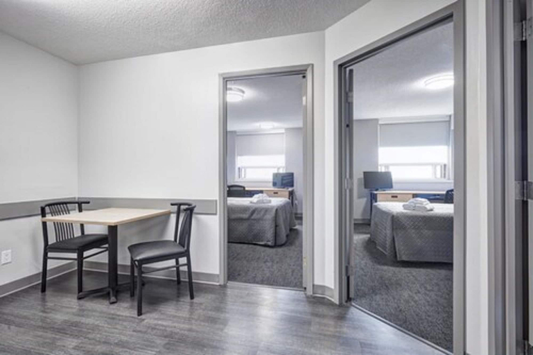 Bedroom 4, Residence and Conference Centre – King City, York