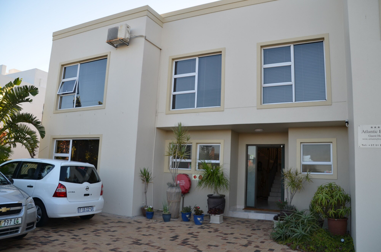 Exterior & Views 2, Atlantic Breeze, City of Cape Town
