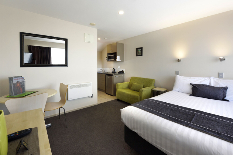 Bedroom 3, 171 On High Motel, Marlborough