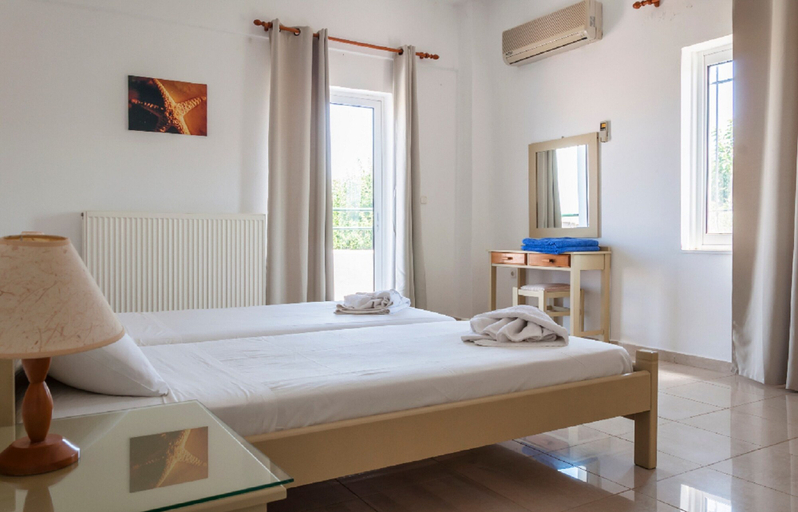 Bedroom 2, Despina Villa and Apartments, Crete