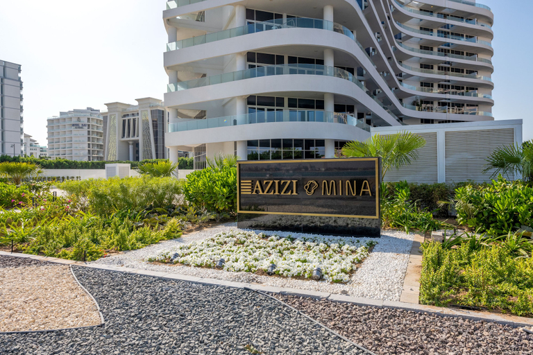 Exterior & Views 2, Ultra Luxury Palm - Mina Azizi Beachfront - Private Beach and Pool, Dubai