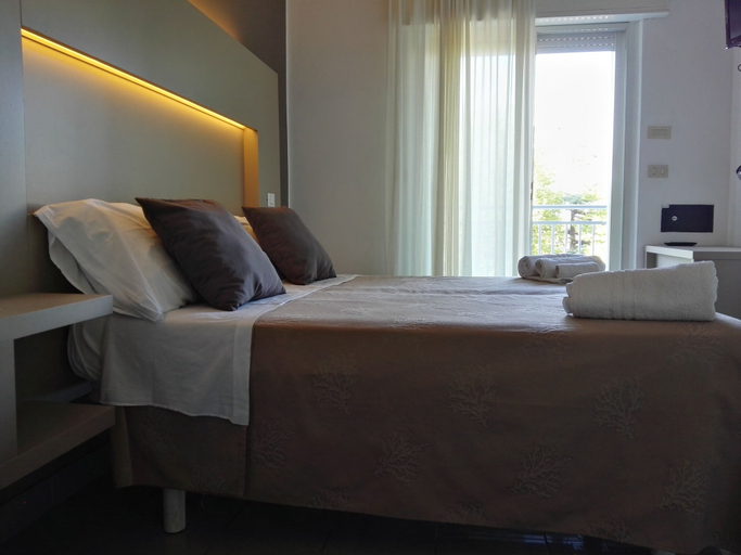 Bedroom 3, Hotel Desire', Rimini