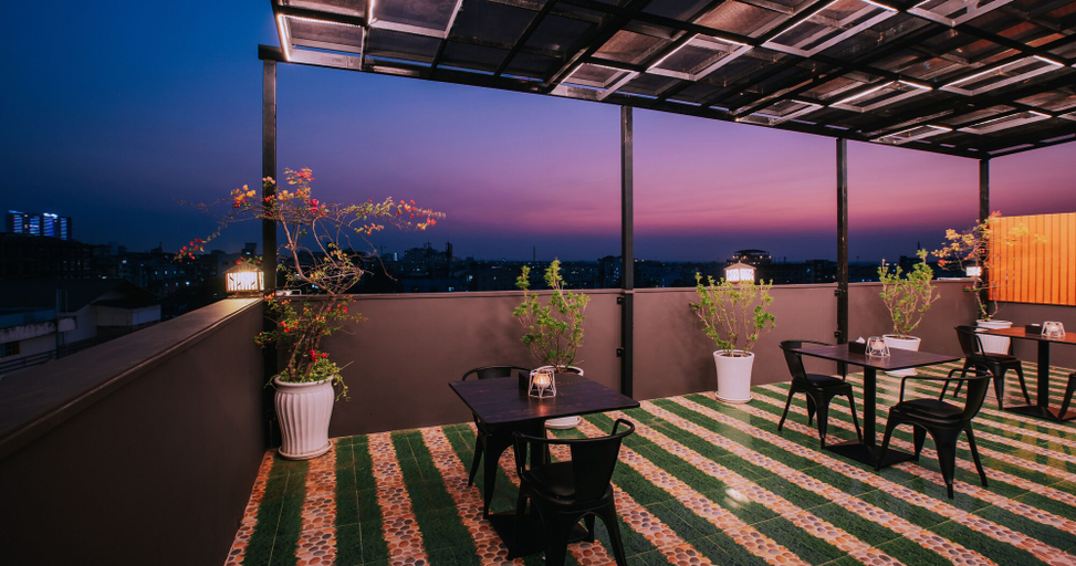 Food & Drinks 3, SERENE Stays Hotel, Yangon