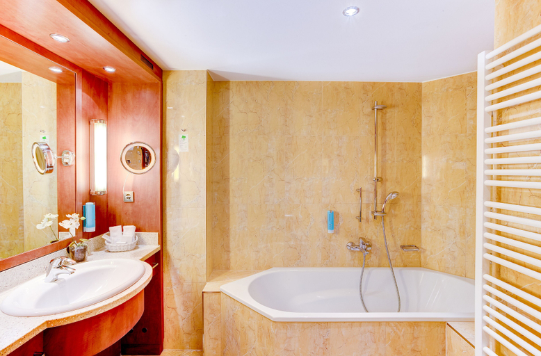 Bathroom 5, Hotel zur Post – ein Rovell Hotel, Vorpommern-Greifswald