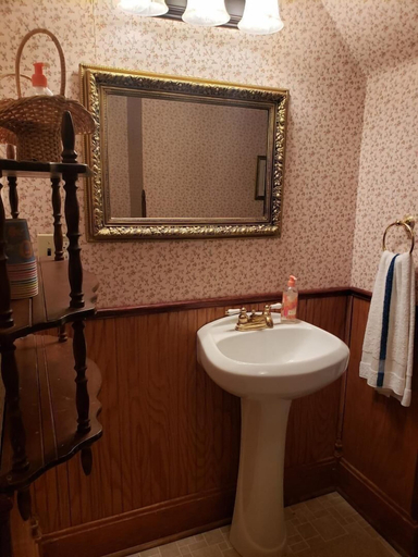 Bathroom, Historic Philip Houston House, Thomas