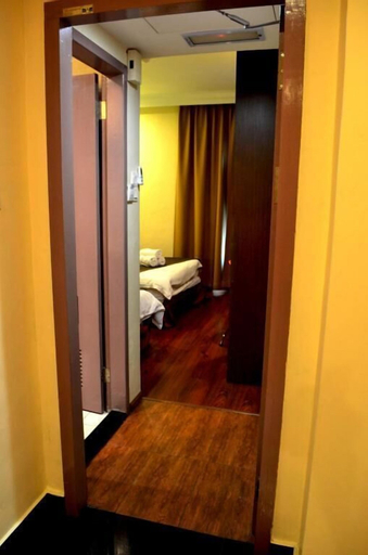Bedroom 18