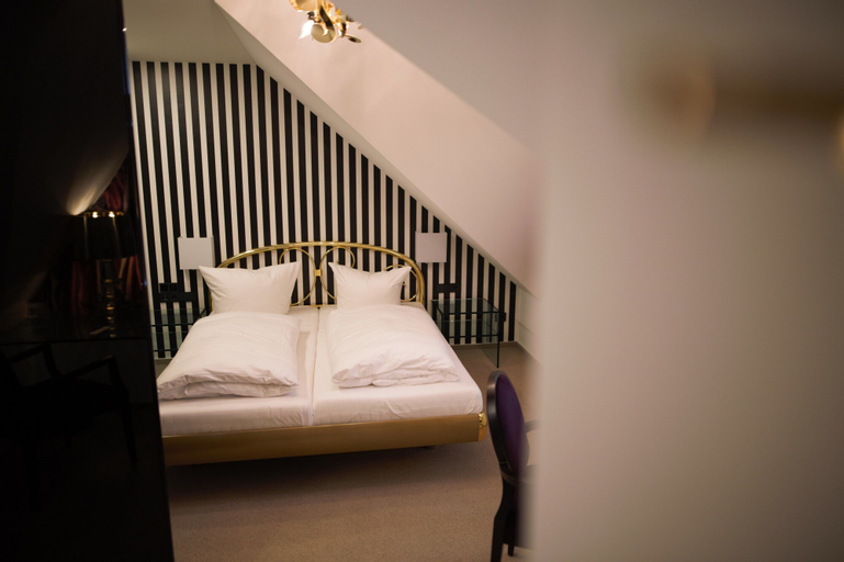 Bedroom 3, Meissmers Hotel, Fulda