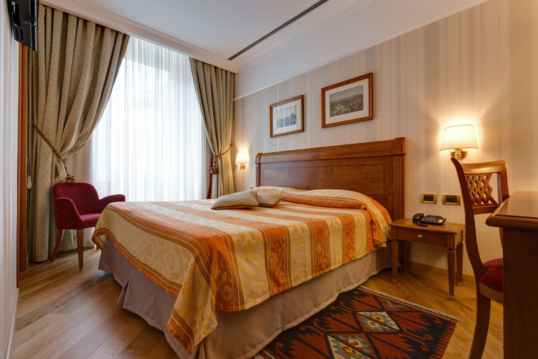 Bedroom 4, ResidenzaRomaCentro, Rome