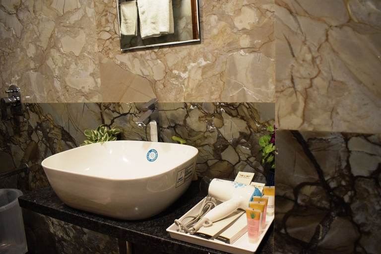 Bathroom 4, Silicon Inn, Bangalore