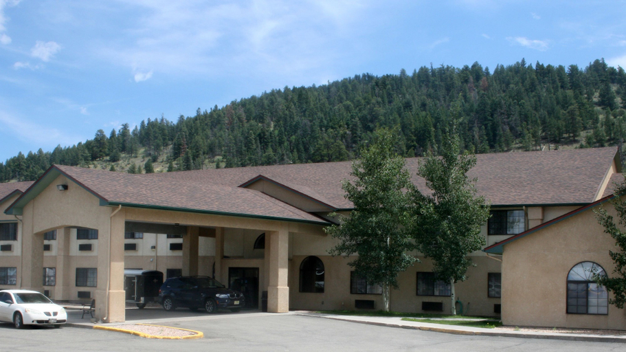 Exterior & Views 2, Quality Inn & Suites South Fork - Wolf Creek, Rio Grande