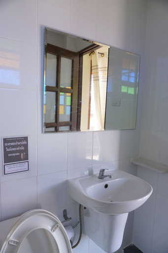 Bathroom 4, Chiangkhanburi, Chiang Khan