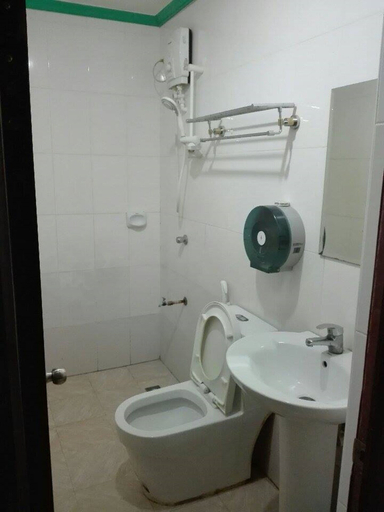 Bathroom 4, Asia Novo Boutique Hotel - Kalibo, Kalibo