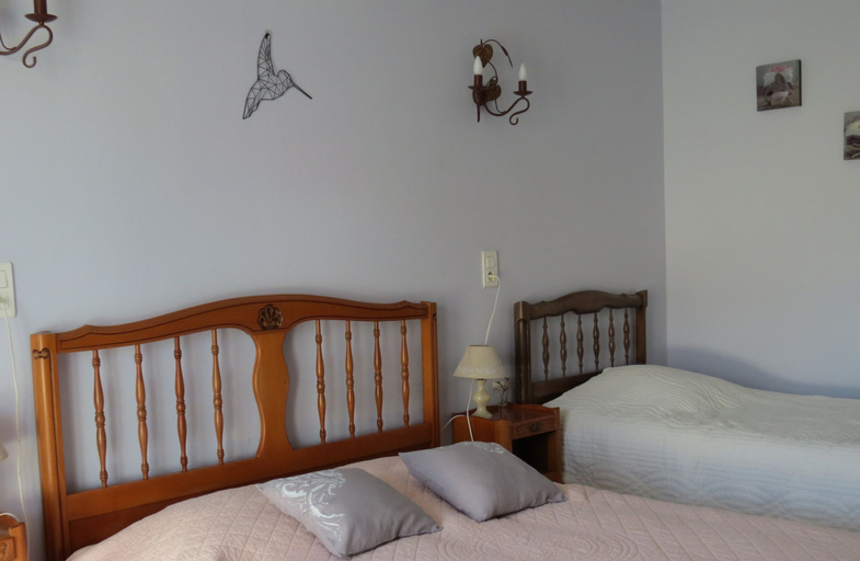 Bedroom 2, Chambre D'hotes Champagne Laval Louis, Marne