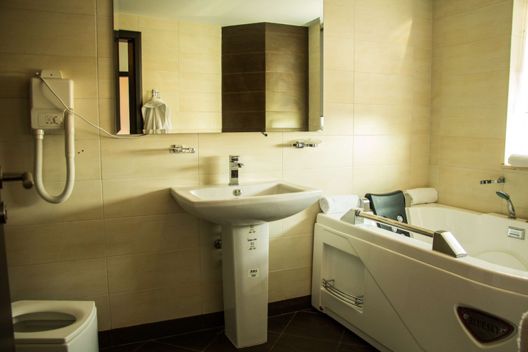 Bathroom 3, Best Western Hotel Galla, Kosovo Polje