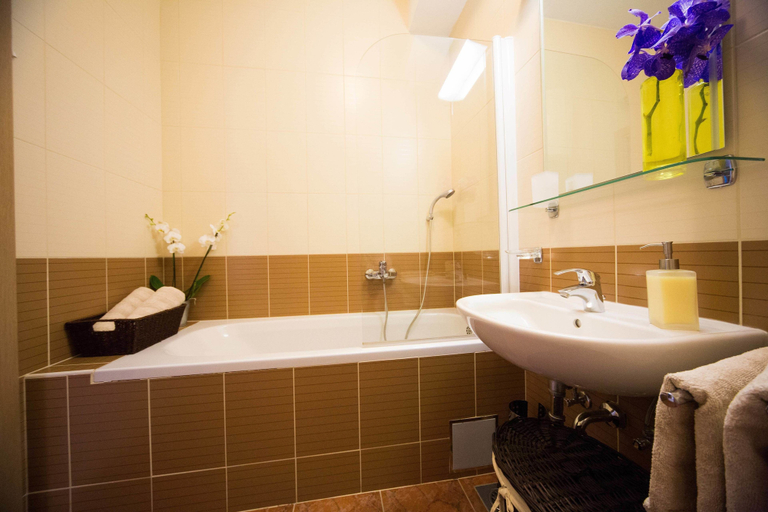 Bathroom 3, Luxe Dubrovnik Apartments, Dubrovnik
