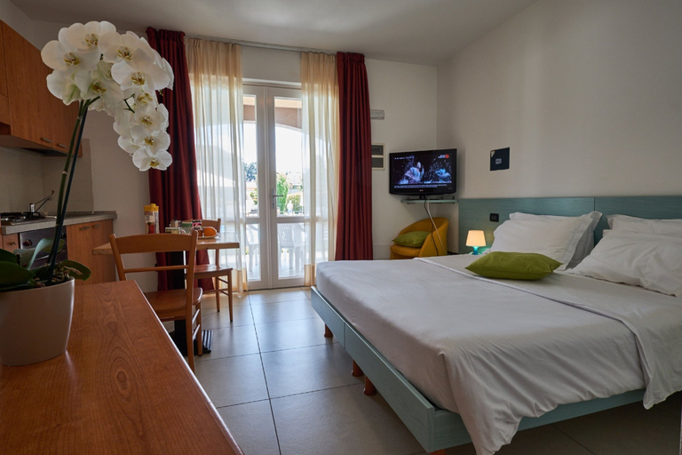 Bedroom 3, Villaggio Turistico Lugana Marina, Brescia