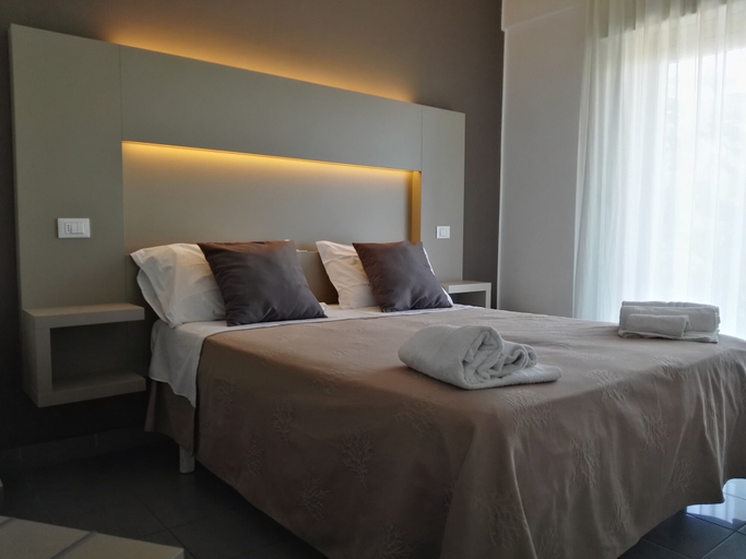 Bedroom 3, Hotel Desire', Rimini