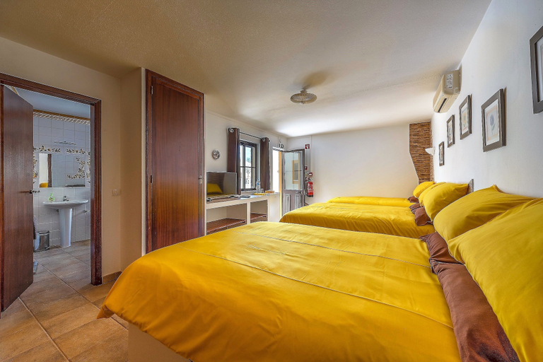Bedroom 3, Casa dos Ninos, Silves