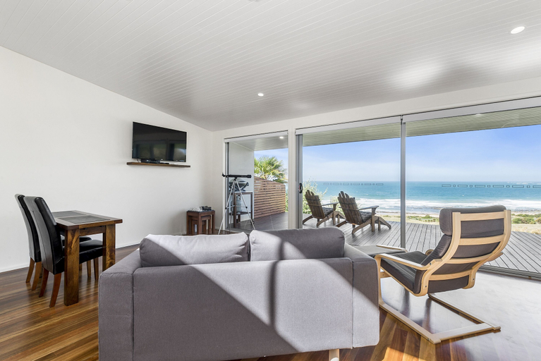 Others 2, Seafarers Getaway, Colac-Otway - South