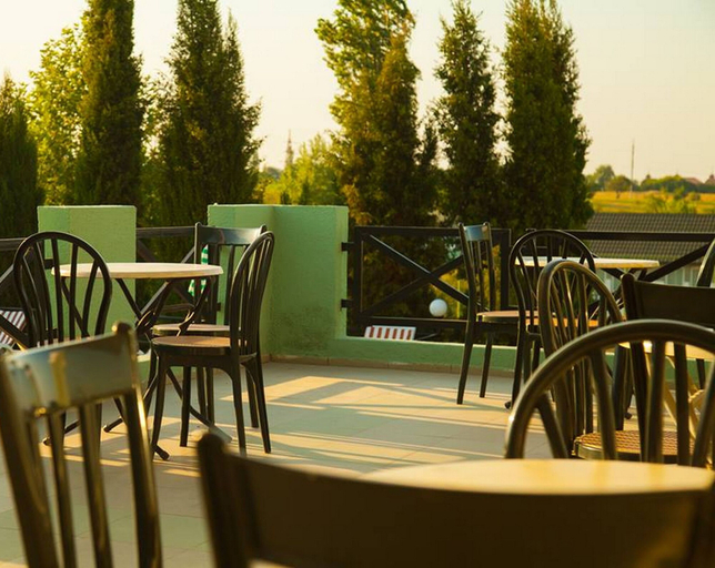 Food & Drinks, Holiday Village, Quba