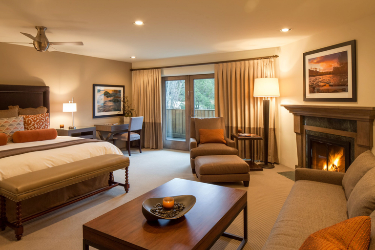 Bedroom 2, Knob Hill Inn, Blaine