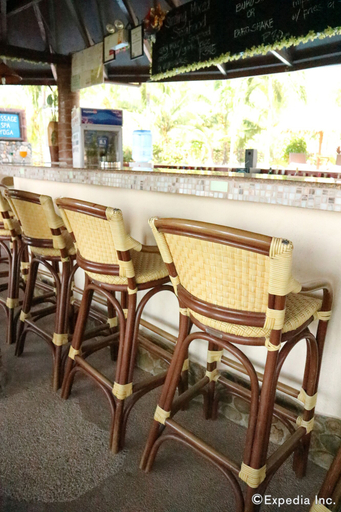 Food & Drinks 5, Aqua-Landia Resort, Dauin