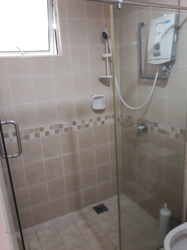 Bathroom 5, Sarang Mutiara Apartment, Kuala Lumpur