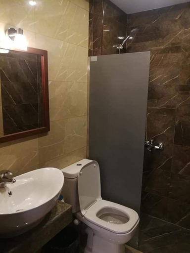 Bathroom 4, Cordoba Suits, Al-Ghurdaqah