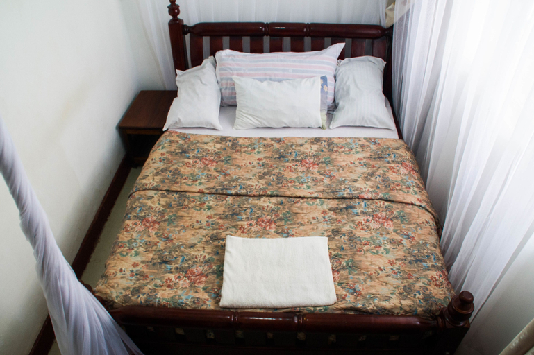 Bedroom 2, Heritage Park Hotel, Arua Municipality