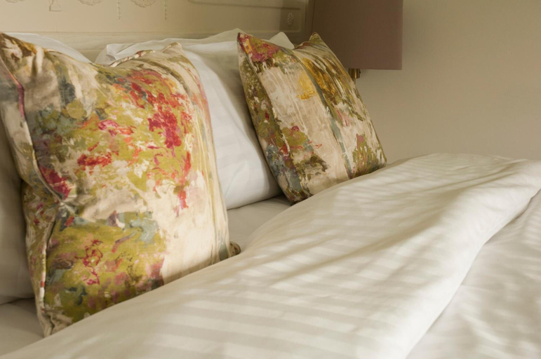 Bedroom 3, The Old Schoolhouse Inn, North Down and Ards
