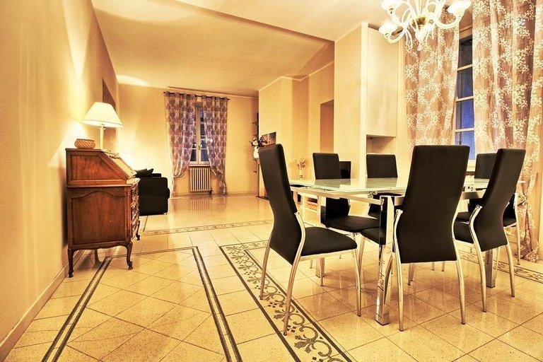 In-room dining 2, Logicasa Elegance in Como Centre, Como