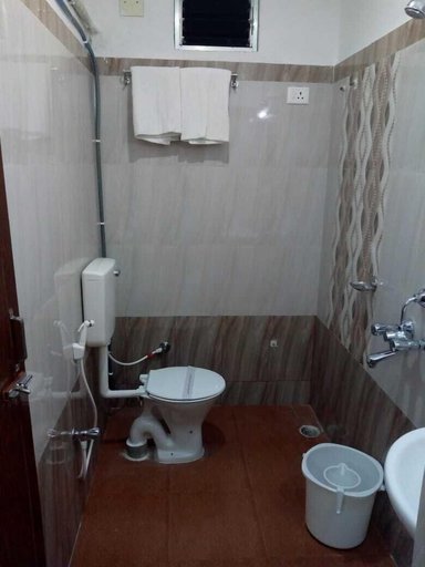 Bathroom 4, Hotel PP Palace, Puri