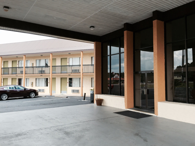 Exterior & Views 2, Rodeway Inn Bonifay, Holmes