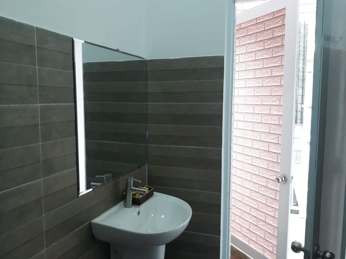Bathroom 4, Hana Riverside Villa, Quảng Ngãi