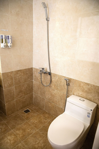 Bathroom 5, Tu Phuong Hotel, Tân Bình